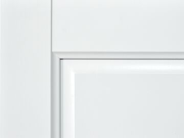 Белая дверь коллекции Classic С02, фрагмент дверного полотна