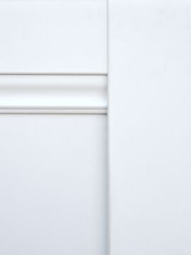 Белая дверь коллекции Classic С01, фрагмент дверного полотна