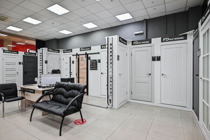 Интерьер магазина в Красноярске на улице Партизана Железняка, 23